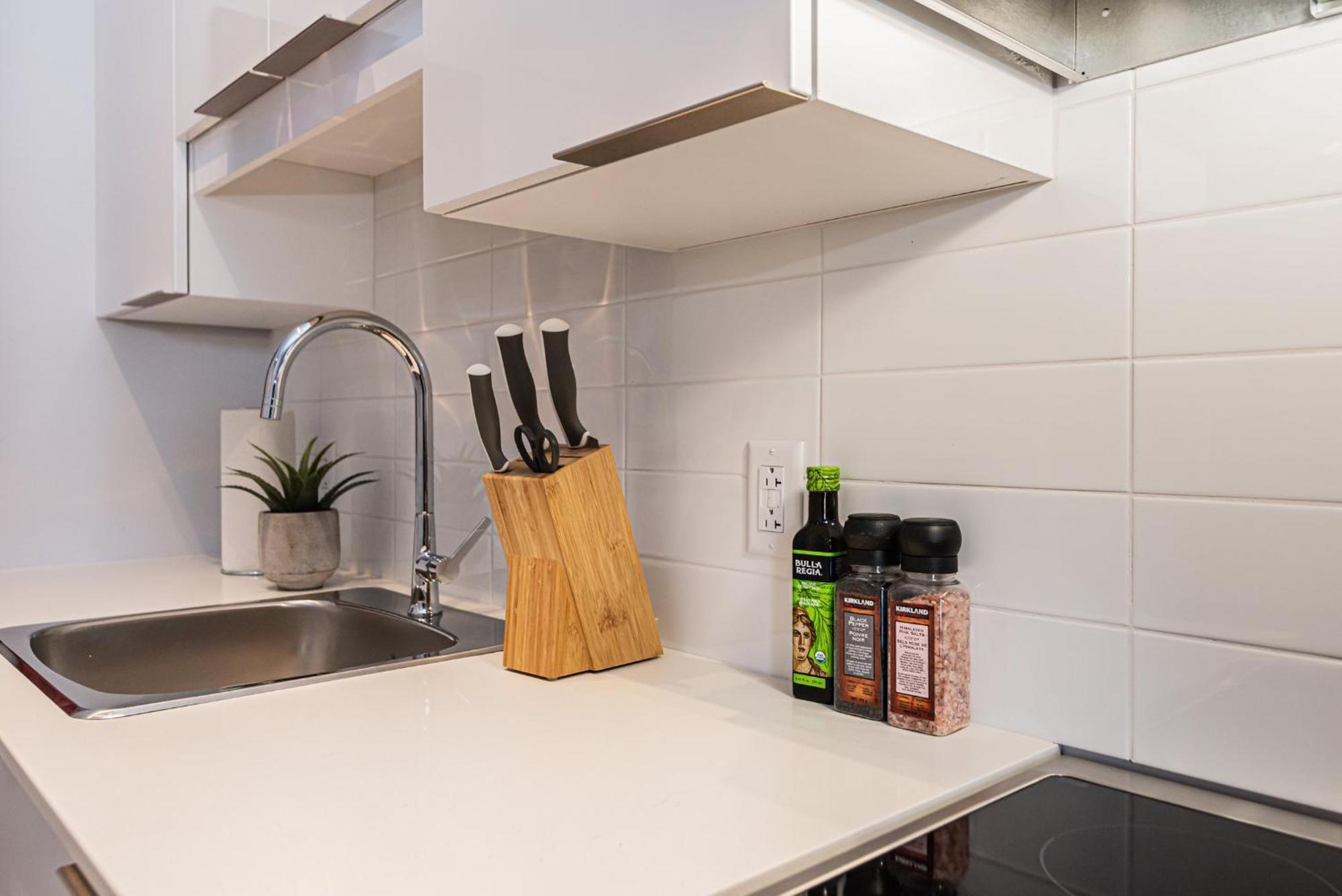 Wonderful New Studio Close To Mount Royal By Den Stays Montréal Zimmer foto