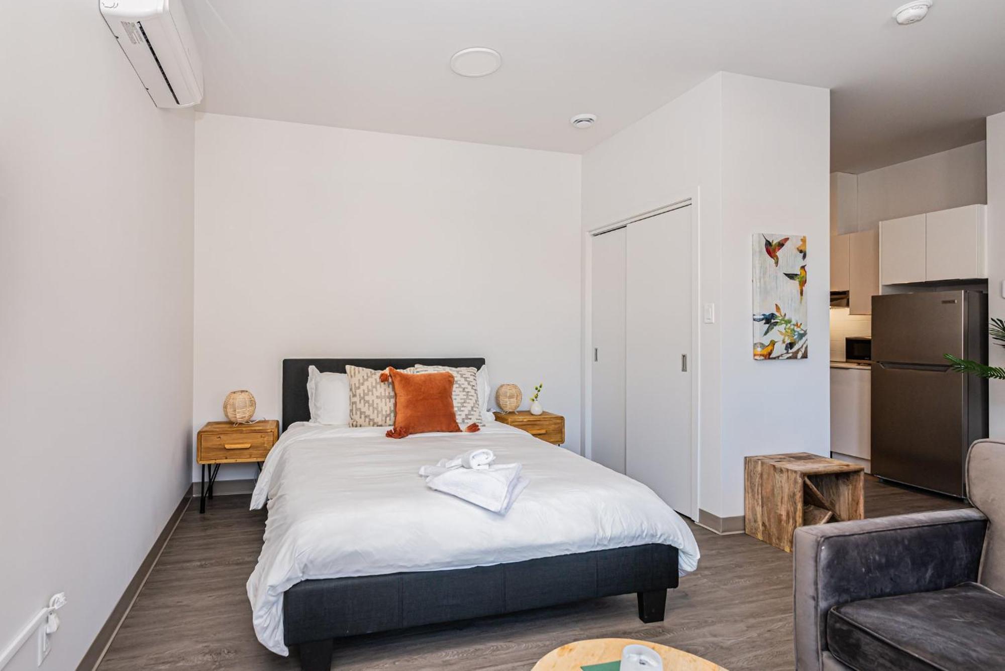 Wonderful New Studio Close To Mount Royal By Den Stays Montréal Zimmer foto